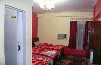 King Tut Hostel Le Caire Extérieur photo
